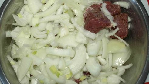 баранина, томленная в десертном вине