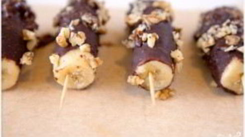 десерт бананы в шоколаде