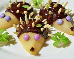 Груши в шоколаде с миндалем Ежики