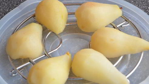 груши в шоколаде с миндалем ежики