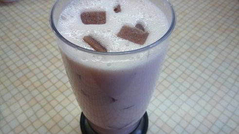 клубничные кубики с ванилью в йогуртовом желе