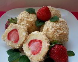 Домашние фитнес-конфеты с клубникой