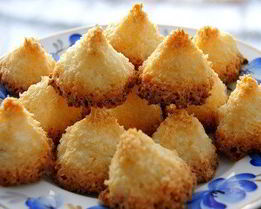 Кокосовые конфеты из стружки Пирамидки