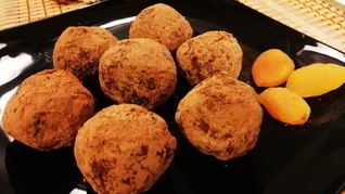 Конфеты из банана, грецкого ореха и кураги