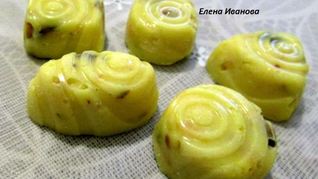 Конфеты из белого шоколада с фисташками и лимоном