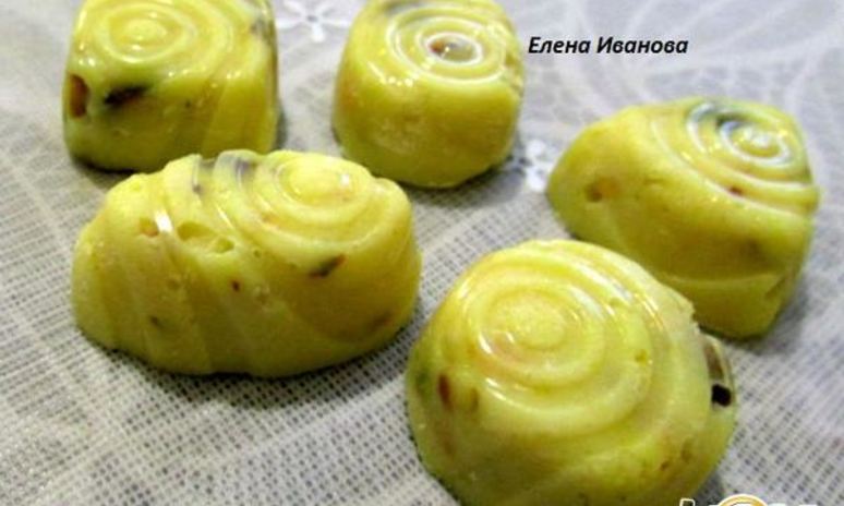 Рецепт конфет из белого шоколада с фисташками и лимоном
