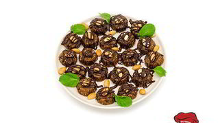 Конфеты из миндаля и сухофруктов