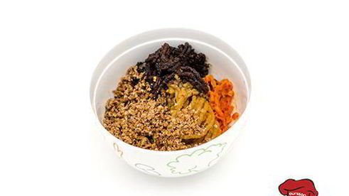 конфеты из миндаля и сухофруктов