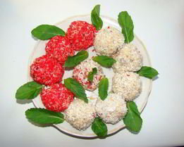 Конфеты из сухого молока и сухофруктов