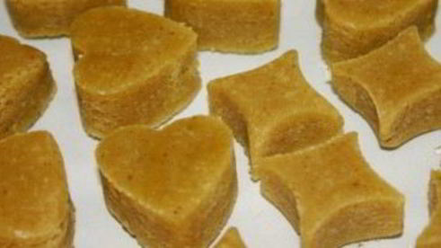 конфеты в виде сердца