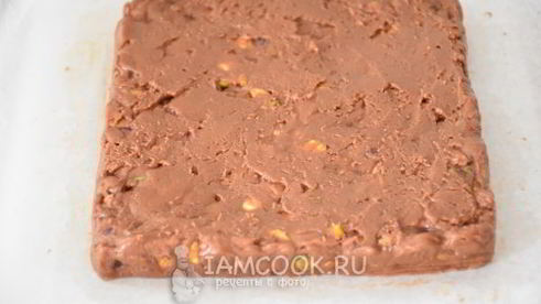 мягкие шоколадные конфеты с фисташками