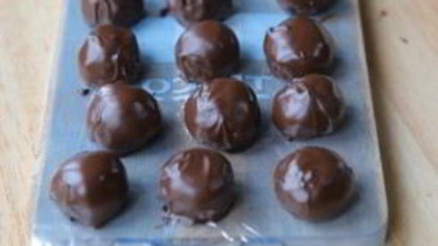 шоколадные конфеты с орехами и коньяком