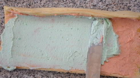 бисквитный рулет с лососевым кремом