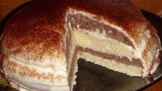 Домашний тортик на кефире со сметанным кремом
