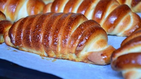 дрожжевые булочки с заварным кремом