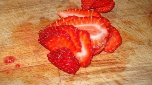 йогуртовый террин с лимонным кремом, клубникой и киви