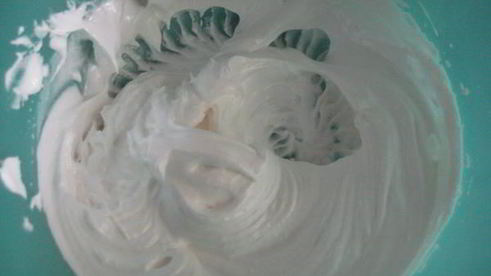 корзиночки с бананами и белковым кремом