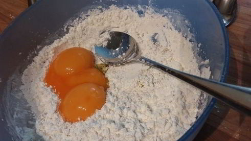 корзиночки с ванильным кремом и свежими ягодами