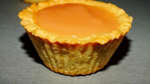 корзиночки с яблочным пюре и белковым кремом