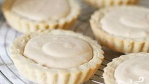 корзиночки с заварным кремом и клубникой