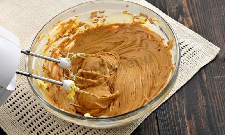 Рецепт крема для вафельного торта со сгущенкой