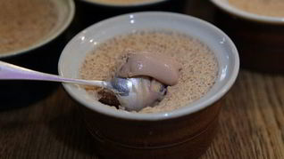 Крем из молочного шоколада с тимьяном