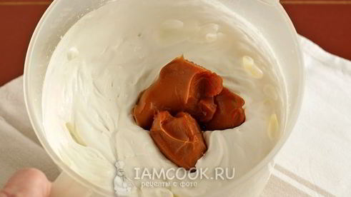 крем из вареной сгущенки и сливок