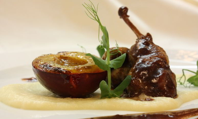 Рецепт перепелки запеченной со сливовым соусом и кремом из пастернака