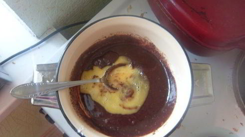 полосатый рулад с шоколадным кремом