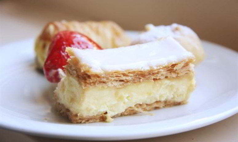 Рецепт слоеных полосок с кофейным кремом