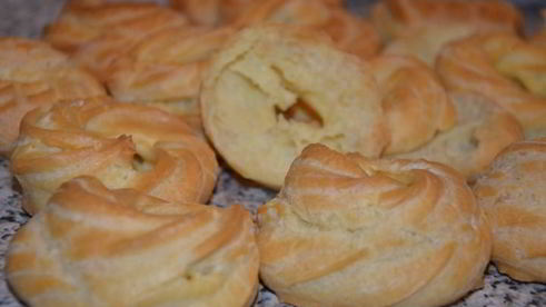 заварные колечки с творожным кремом