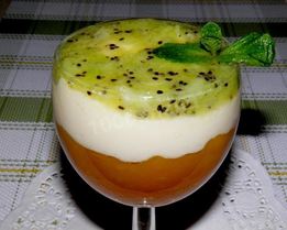 Легкий ванильный десерт с киви