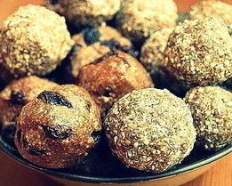 Миндальные трюфели с корицей