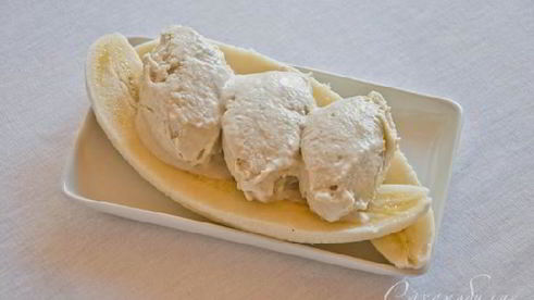 банановое мороженое без мороженицы и banana split