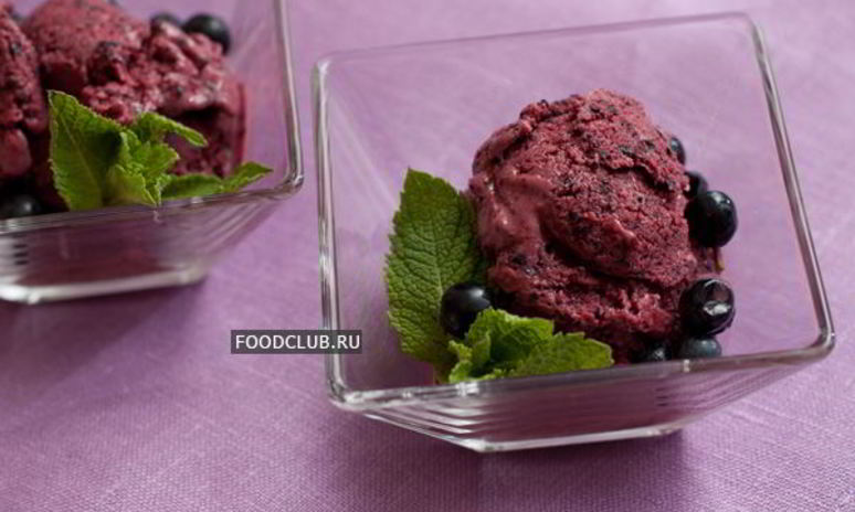 Рецепт черничного мороженого со сгущенкой