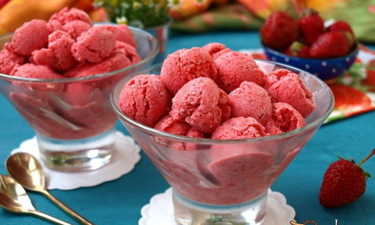 Рецепт клубничного мороженого