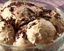 Мороженое из творога с шоколадом