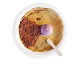 Мороженое на зеленом чае с голубым сыром и чайные блины