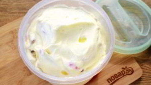 мороженое с фруктами