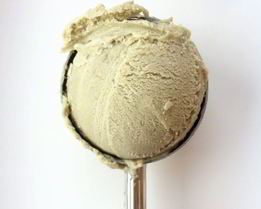 Мороженое с кокосом и авокадо