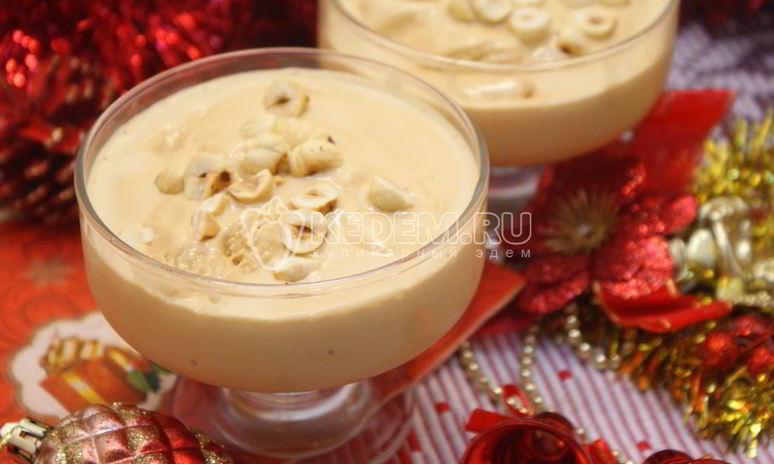 Рецепт новогоднего десерта-мороженого крем-брюле