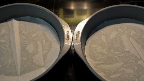 торт-мороженое с ирисовым соусом