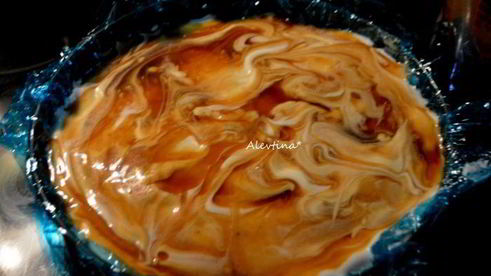 торт-мороженое с ирисовым соусом