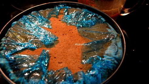 торт-мороженое с ирисовым соусом