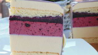 Фиалковый торт-мусс с черникой Весна в Тулузе