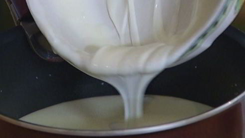 йогуртовый мусс с красной смородиной