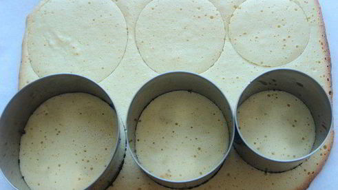 мини-торты с черничным муссом