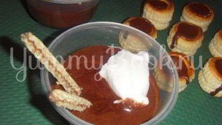 Шоколадный мусс с бисквитом