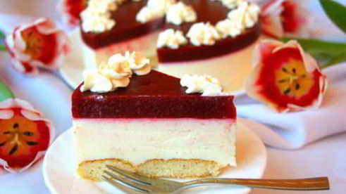 торт-мусс клубника на сливках без выпечки