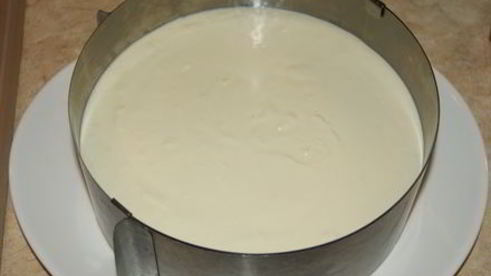 торт-мусс клубника на сливках без выпечки